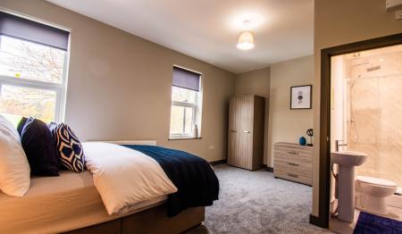 5 bedroom Semi-detached house for sale in Vivian Road, Sheffield, S5