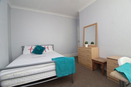 1 bedroom Property to let in Southgrove Road, S10