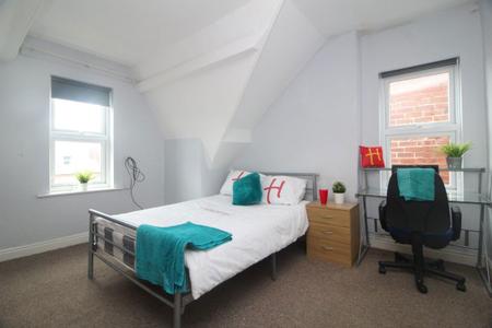 Southgrove Road, S10