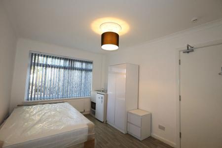 Langsett Grove, S6