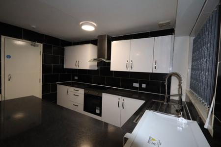 1 bedroom Property to let in Langsett Grove, S6