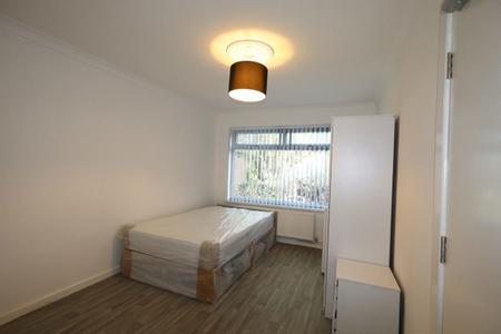 1 bedroom Property to let in Langsett Grove, S6