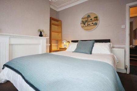 1 bedroom Property to let in Hunter`s Bar, S11