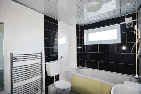 1 bedroom Studio flat to let in Langsett Grove, S6