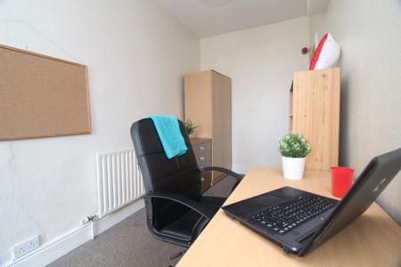 5 bedroom Property to let in Brighton Terrace Road, S10 1NU
