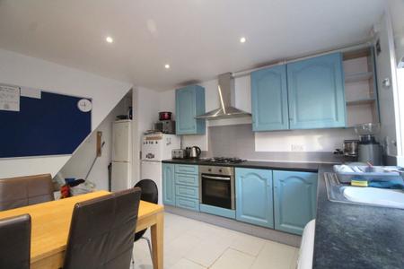 5 bedroom Property to let in Blakeney Road, S10