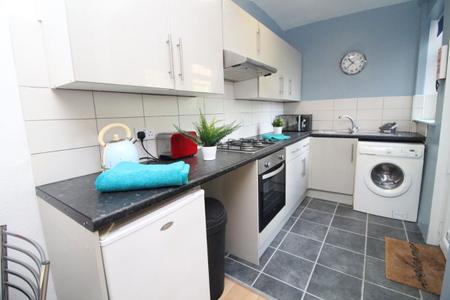 4 bedroom Property to let in Pickmere Road, S10
