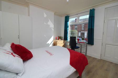 4 bedroom Property to let in Pickmere Road, S10