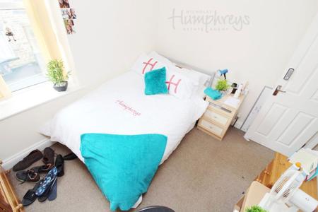 3 bedroom Property to let in Churchill Road, S10