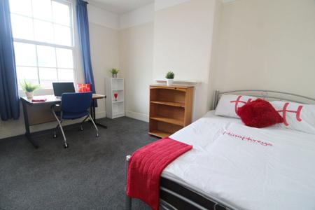 5 bedroom Property to let in Glossop Road, S10