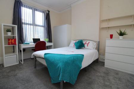 5 bedroom Property to let in Harcourt Road, S10