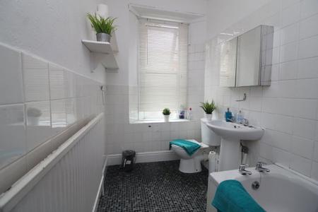 5 bedroom Property to let in Harcourt Road, S10