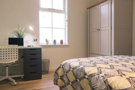 1 bedroom Property to let in Bells Square, S1 - 6 month contract