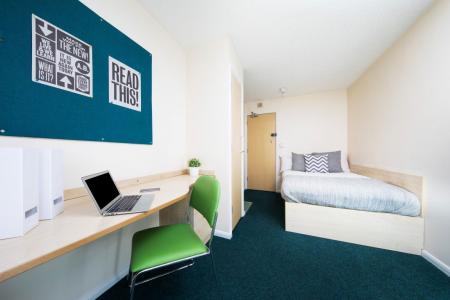 1 bedroom Property to let in S1 - Leadmil Point - Rooms Available