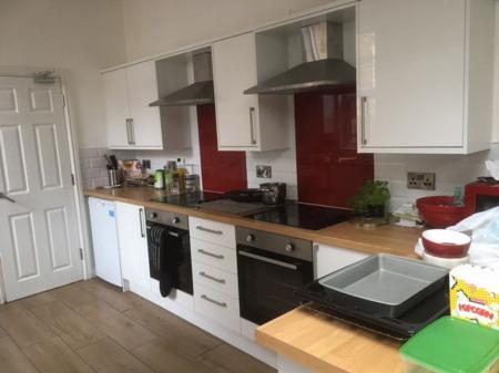 1 bedroom Property to let in Pomona Street, S11 - 8am - 8pm Viewings