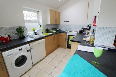 1 bedroom Property to let in Pomona Street, S11 - 8am - 8pm Viewings