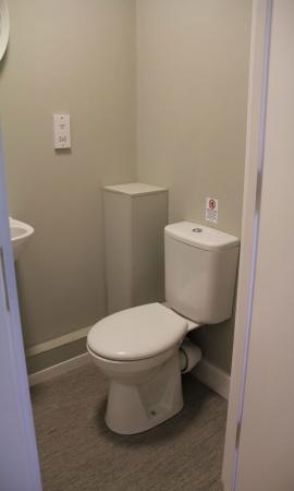 1 bedroom Property to let in Brand new amazing 3 bedroom en suite flat