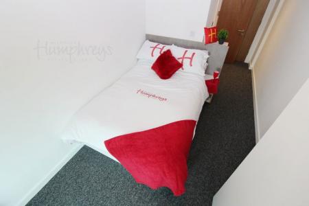 1 bedroom Property to let in London Court- S2 - 8am to 8pm Viewings
