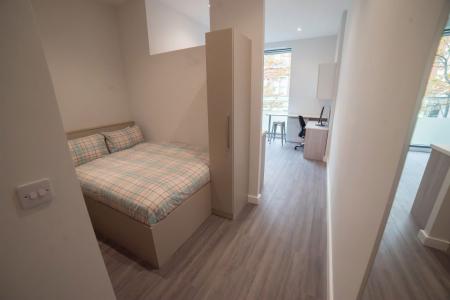 1 bedroom Studio flat to let in Union Street, S1: No Deposit