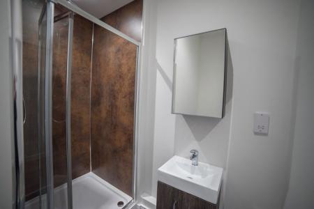 1 bedroom Studio flat to let in Union Street, S1: No Deposit