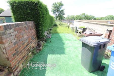 3 bedroom Property to let in S2 - City Road - 8am to 8pm Viewings