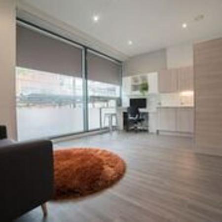 2 bedroom Property to let in 2 Bed Apartment, Union Street, S1