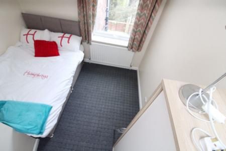 3 bedroom Property to let in S2 - Queens Road - bills included