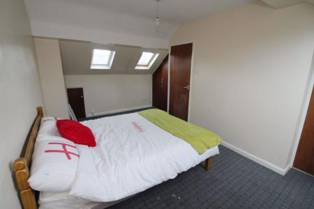 3 bedroom Property to let in S2 - Queens Road - bills included