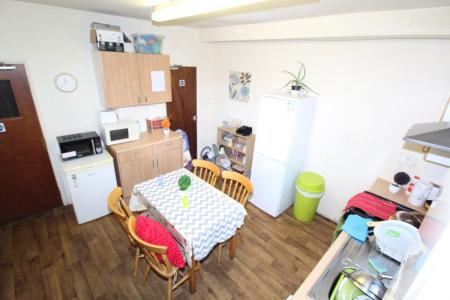 4 bedroom Property to let in S2 - Edmund Road