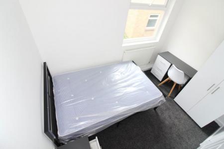 5 bedroom Property to let in S2 - Norfolk Park - Newly Renovated