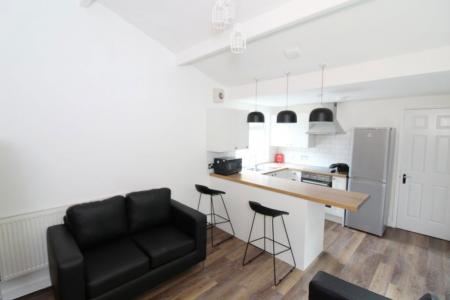 5 bedroom Property to let in S2 - Norfolk Park - Newly Renovated