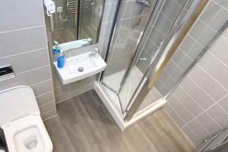 2 bedroom Property to let in S1 - Solly Place - 2 Bed , 2 Bath .