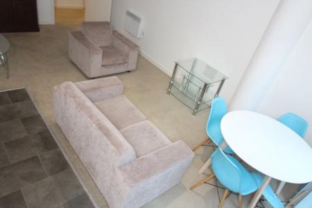 2 bedroom Property to let in S1 - Solly Place - 2 Bed , 2 Bath .