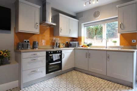 1 bedroom Property to let in S8 - Albert Road - Double En-Suite -House Share