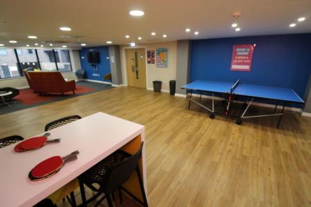 1 bedroom Studio flat to let in S1 - Queen Street - Available April 2026