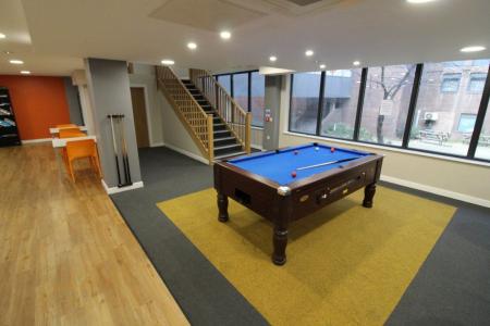 1 bedroom Studio flat to let in S1 - Queen Street - Available April 2026