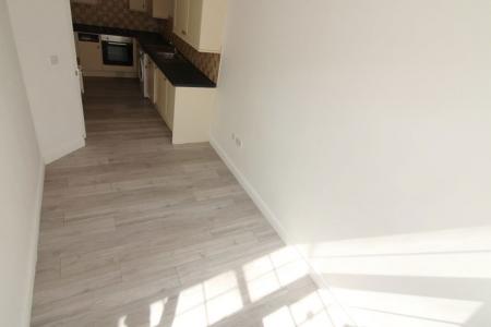 2 bedroom Property to let in S1 - West Street - Available Now