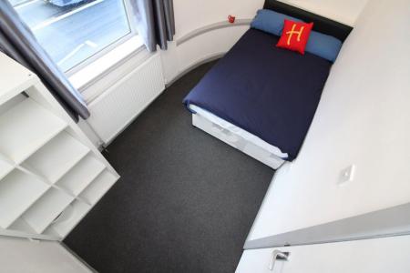4 bedroom Property to let in S2 - LONDON ROAD - 4 bed Flat. July 2026
