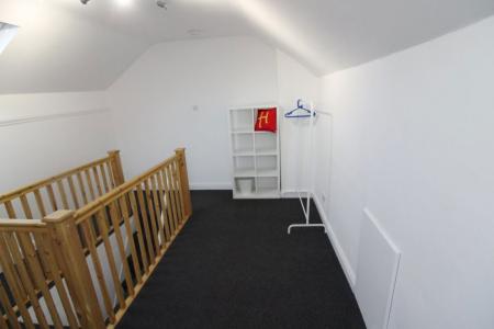 4 bedroom Property to let in S2 - LONDON ROAD - 4 bed Flat. July 2026