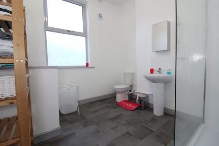 4 bedroom Property to let in S2 - LONDON ROAD - 4 bed Flat. July 2026