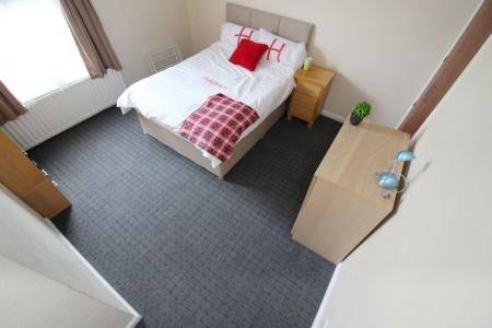 3 bedroom Property to let in S2 - Queens Road - Available August 2026