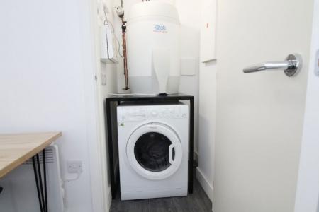 1 bedroom Property to let in S3 - Henry Street - available NOW