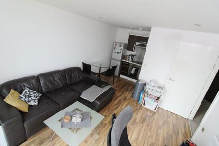 1 bedroom Property to let in S1- City Centre Flat - Solly Street