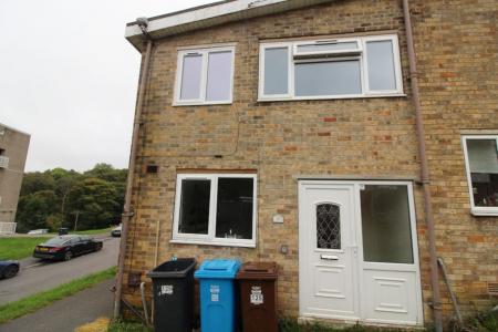4 bedroom Property to let in Ironside Road - S14 - Available Now