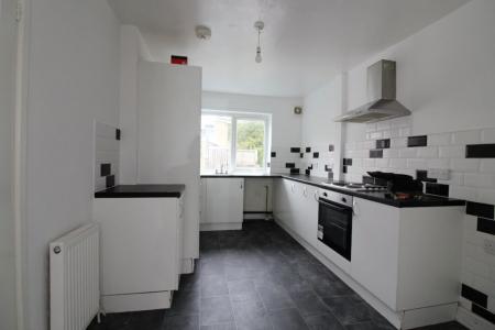 4 bedroom Property to let in Ironside Road - S14 - Available Now
