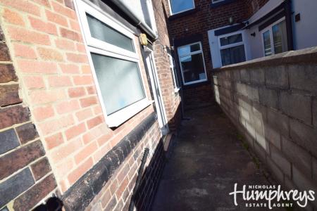 4 bedroom Terraced House to let in Ashford Street, Shelton, Stoke-On-Trent, ST4