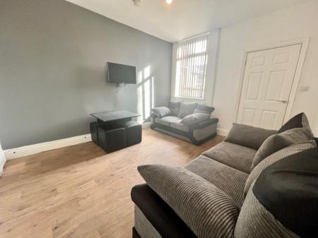 4 bedroom Terraced House to let in Ashford Street, Shelton, Stoke-On-Trent, ST4