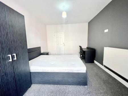 4 bedroom Terraced House to let in Ashford Street, Shelton, Stoke-On-Trent, ST4