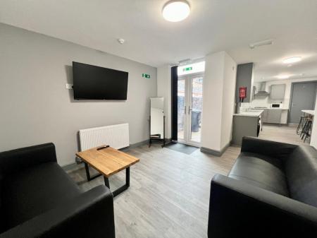 1 bedroom Terraced House to let in Ashford Street, Shelton, Stoke-On-Trent, ST4