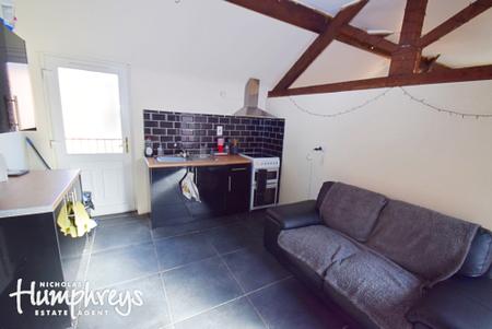 1 bedroom Studio flat to let in Cauldon Road, Shelton, Stoke-On-Trent, ST4